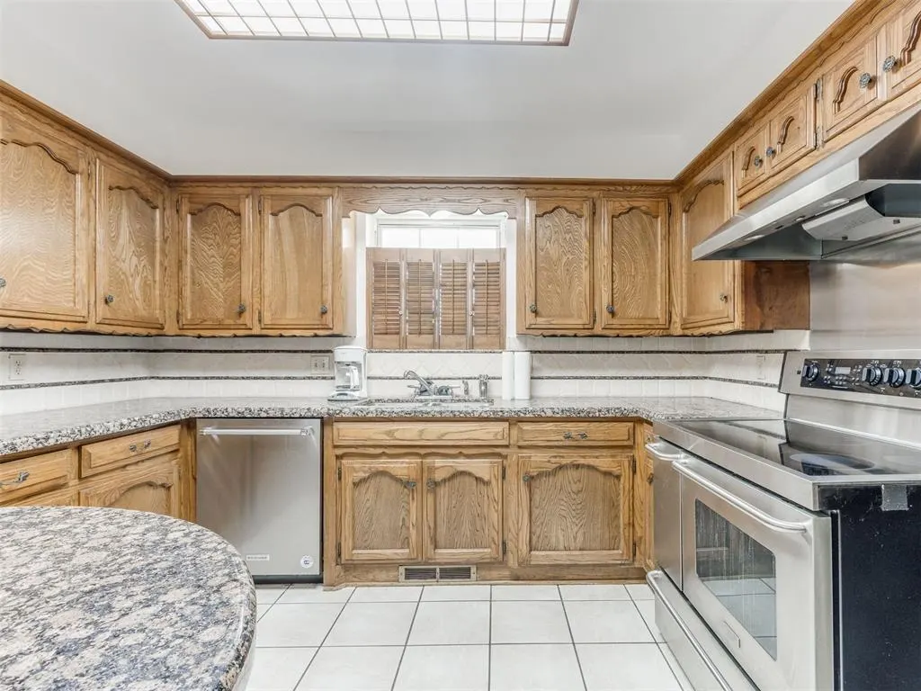 Photo 12 — 1432 SW 71ST Street, Oklahoma City, OK 73159