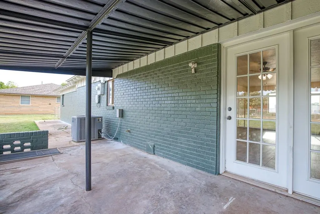 Photo 39 — 1212 S Main Street, Kingfisher, OK 73750