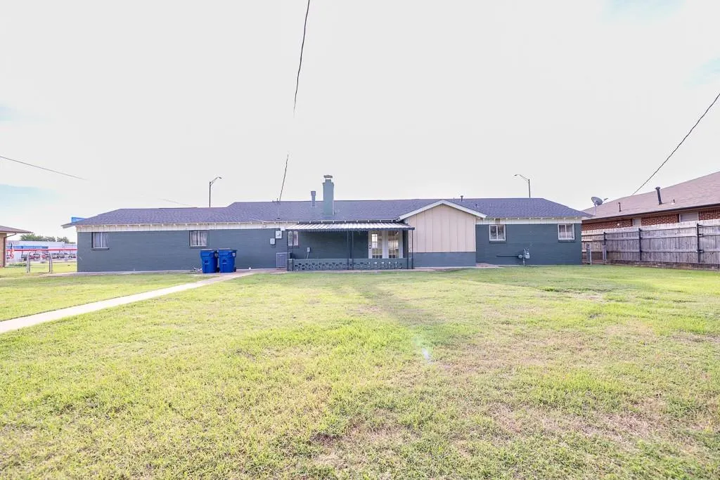 Photo 41 — 1212 S Main Street, Kingfisher, OK 73750
