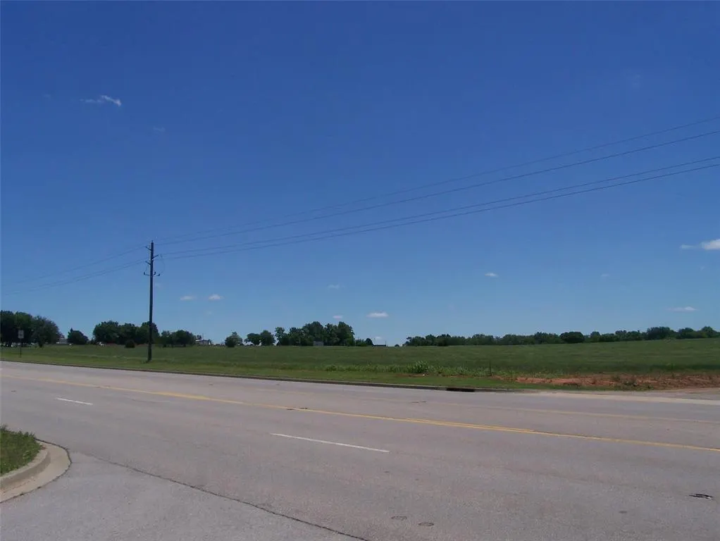 Photo 8 — 3600 E 37 Highway, Tuttle, OK 73089