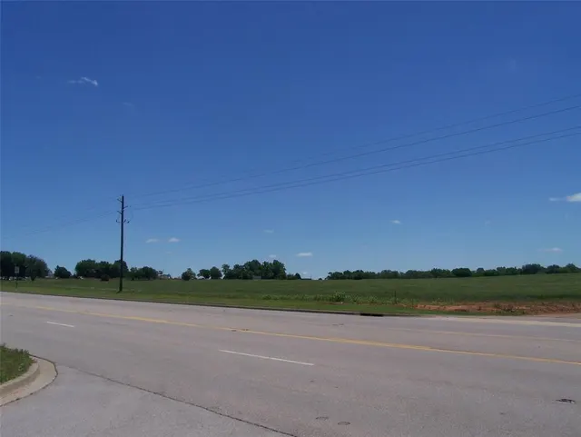 Photo 8 — 3600 E 37 Highway, Tuttle, OK 73089