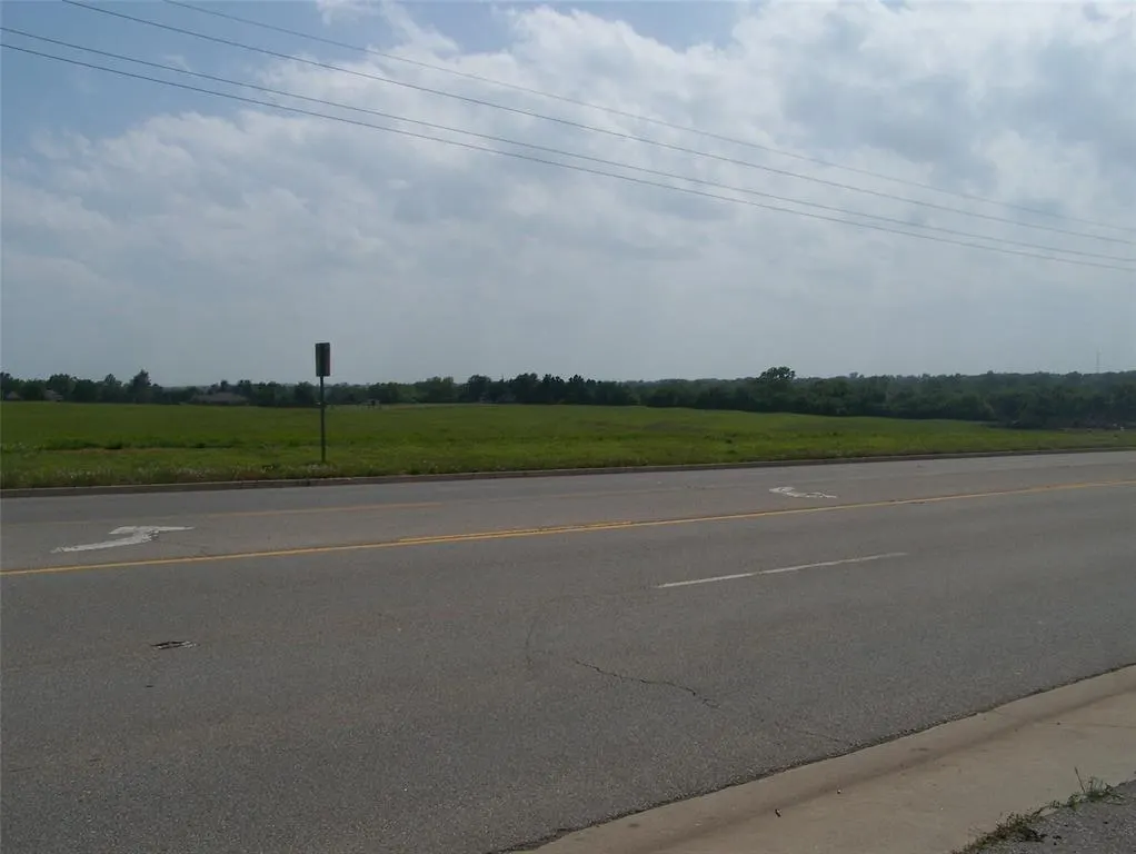 Photo 9 — 3600 E 37 Highway, Tuttle, OK 73089