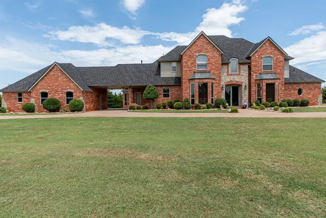 Photo 2 — 14200 S MacArthur Boulevard, Edmond, OK 73025
