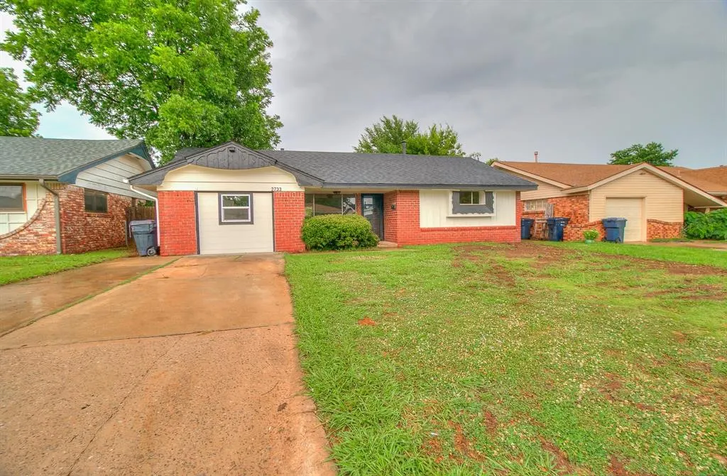 Front exterior — 2733 SW 54th Place, Oklahoma City, OK 73119