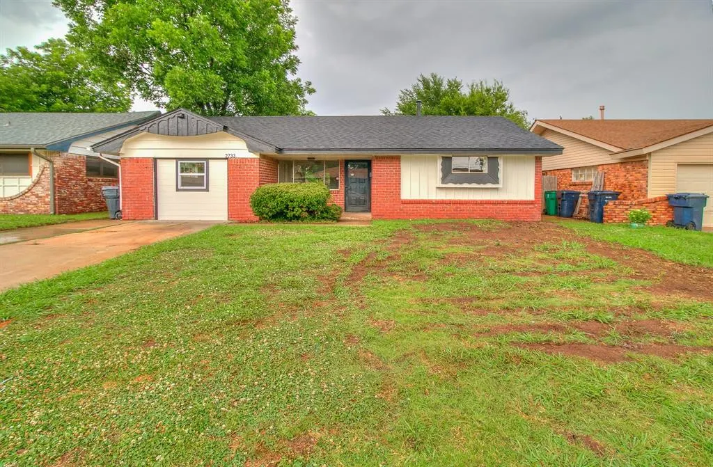 Photo 2 — 2733 SW 54th Place, Oklahoma City, OK 73119