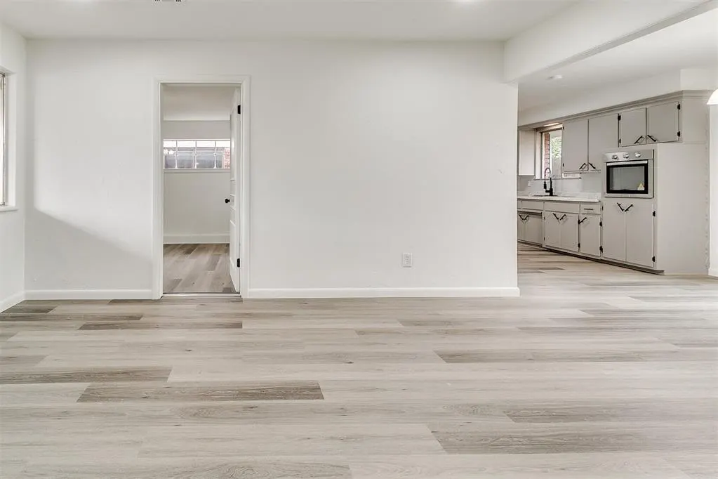 Photo 6 — 2733 SW 54th Place, Oklahoma City, OK 73119