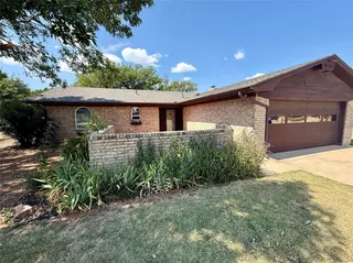 Sold home at 2421 Cherokee Strip