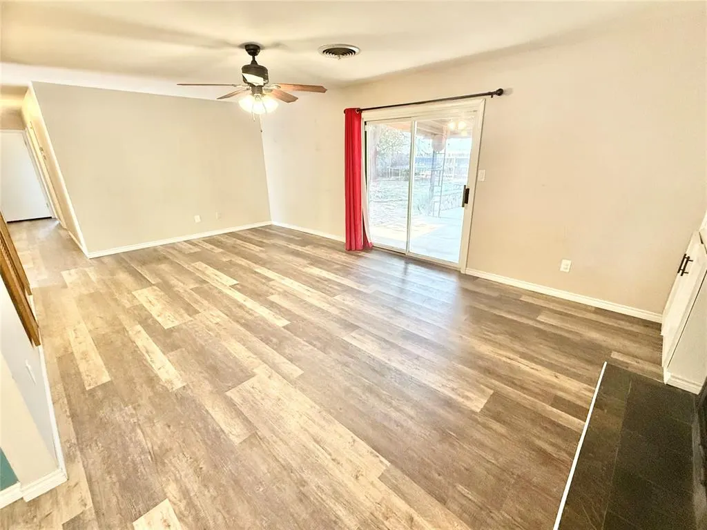 Photo 4 — 2421 Cherokee Strip, Altus, OK 73521