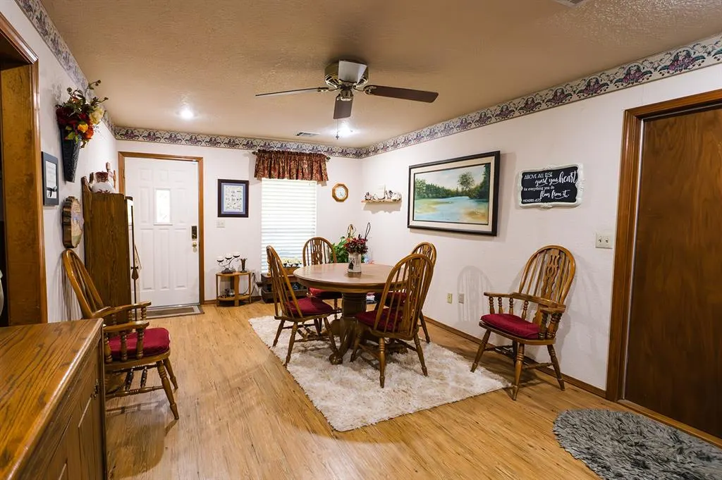 Photo 12 — 207 S McClure Avenue, Pauls Valley, OK 73075