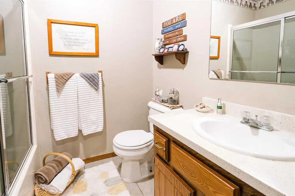 Photo 13 — 207 S McClure Avenue, Pauls Valley, OK 73075