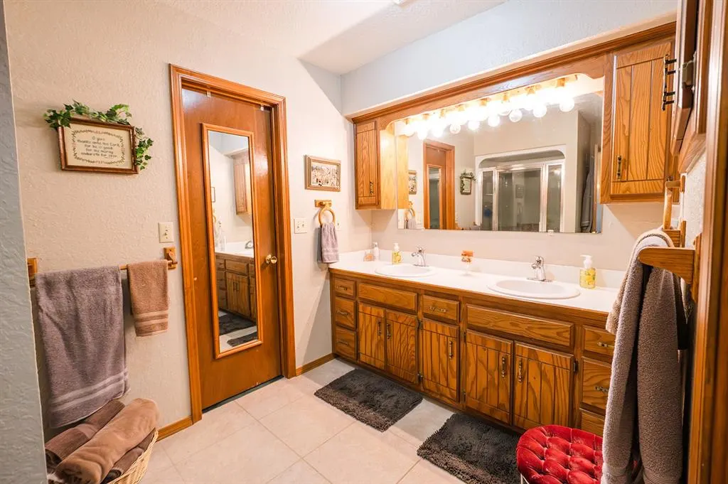 Photo 27 — 207 S McClure Avenue, Pauls Valley, OK 73075