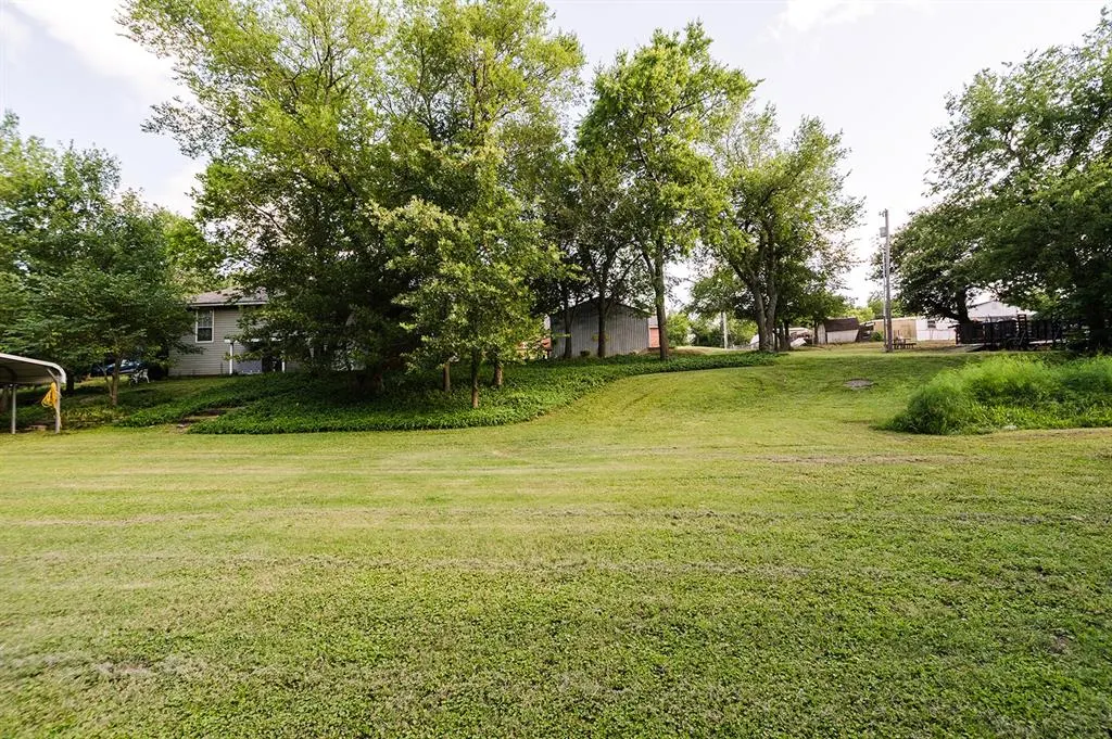 Photo 46 — 207 S McClure Avenue, Pauls Valley, OK 73075