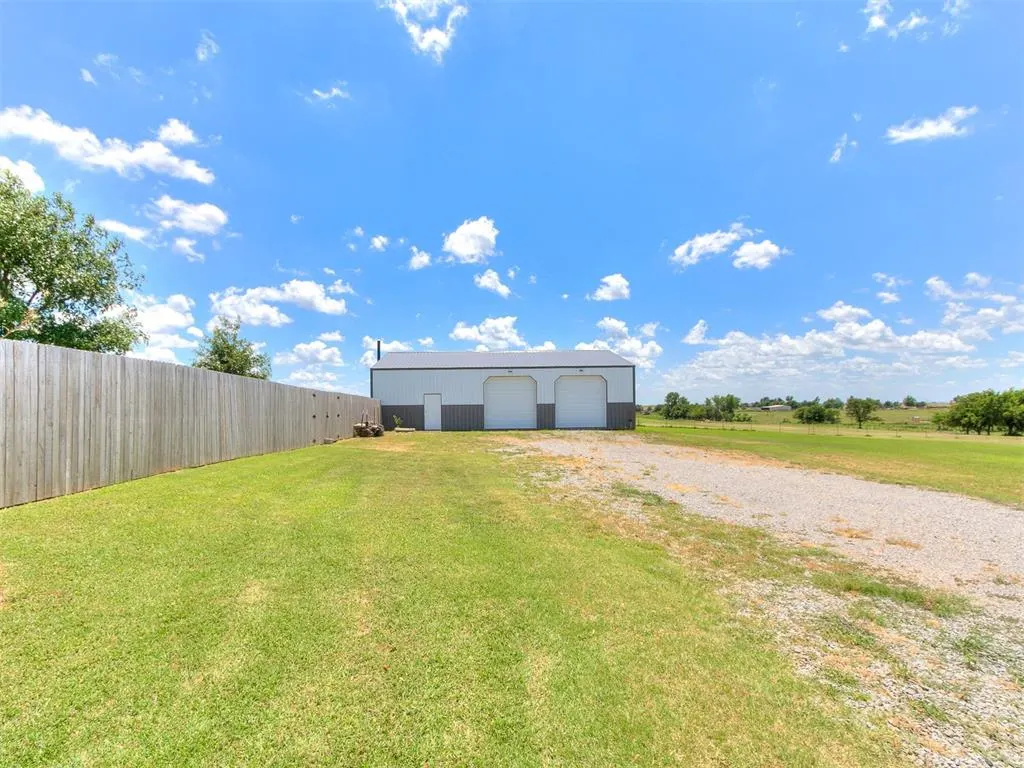 Photo 33 — 19250 SW 44th Street, El Reno, OK 73036