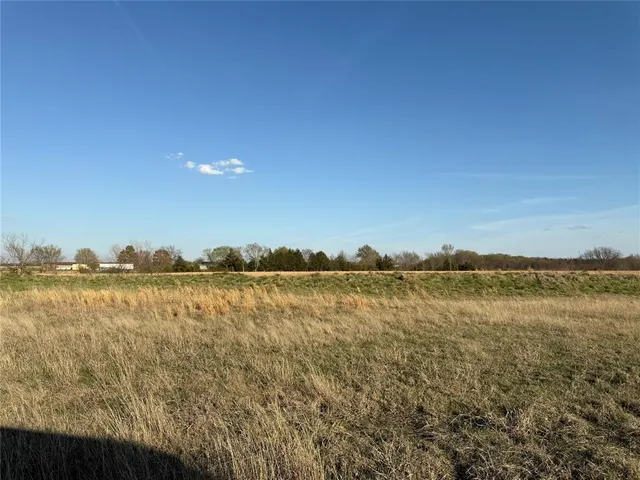 Photo 2 — 618 Chieftan Drive, Wetumka, OK 74883