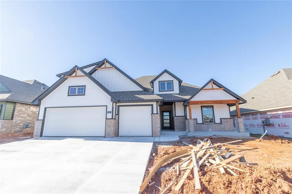 Photo 14 — 2913 Crossover Court, Moore, OK 73160