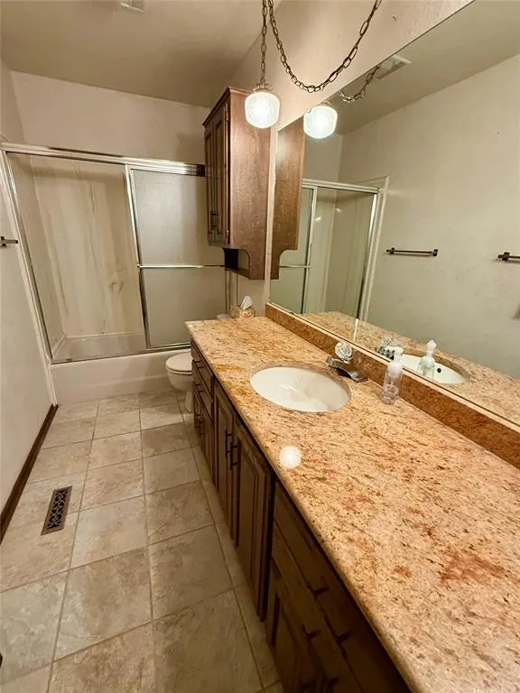 Photo 8 — 2608 Sunset Drive, Clinton, OK 73601