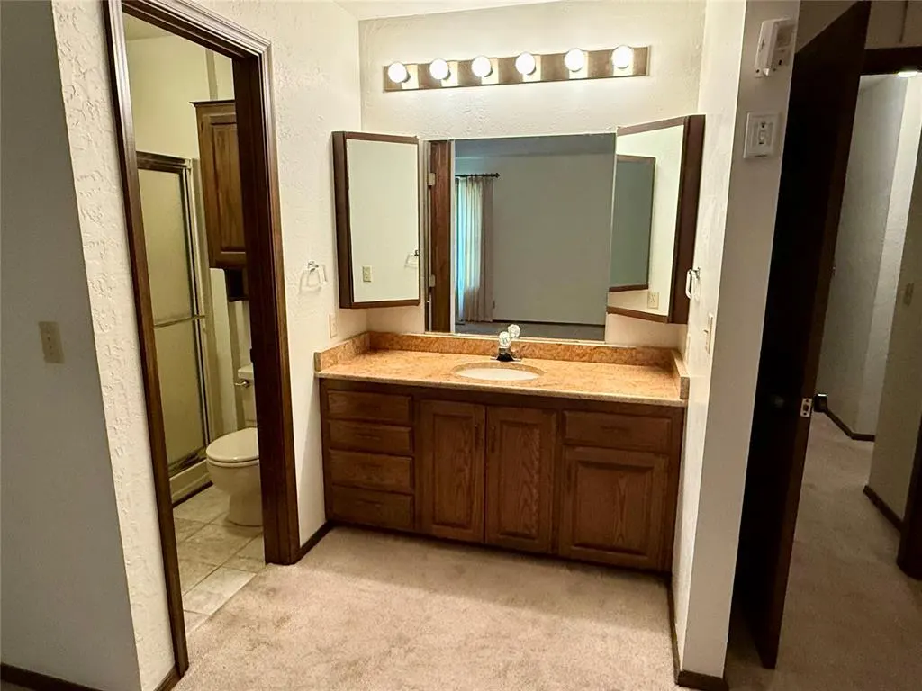 Photo 12 — 2608 Sunset Drive, Clinton, OK 73601