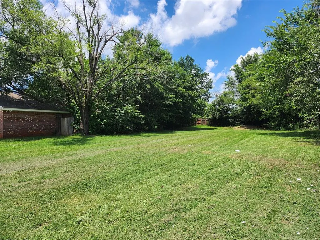 Photo 2 — 3013 Simmons Drive, Del City, OK 73115
