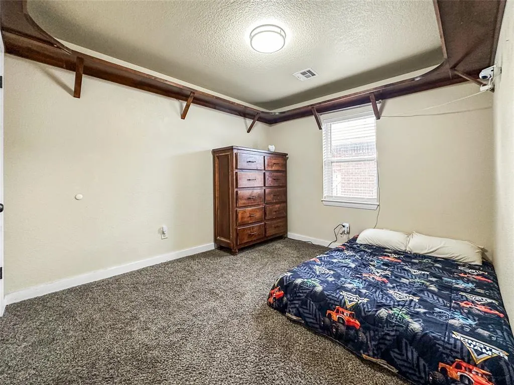 Photo 19 — 202 N Plum Avenue, Union City, OK 73090
