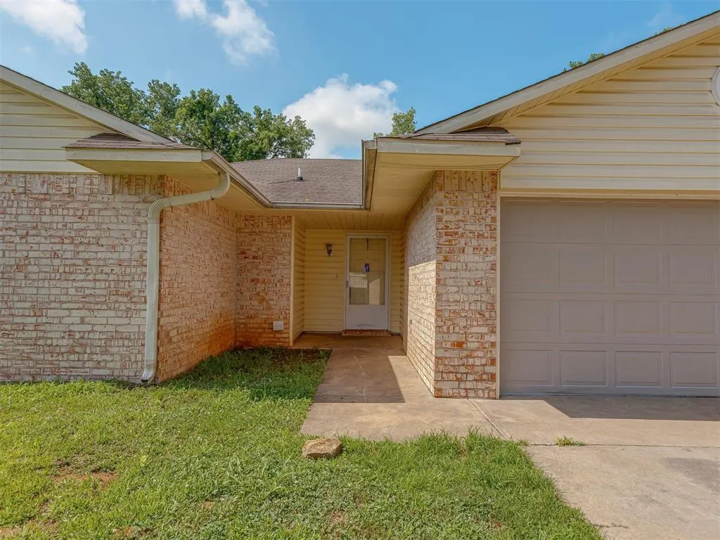 Photo 2 — 1106 Foggy Bottom Road, Tecumseh, OK 74873