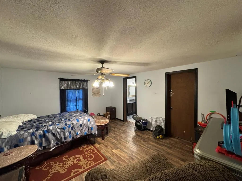 Photo 29 — 301 Lakeview Drive, Holdenville, OK 74848