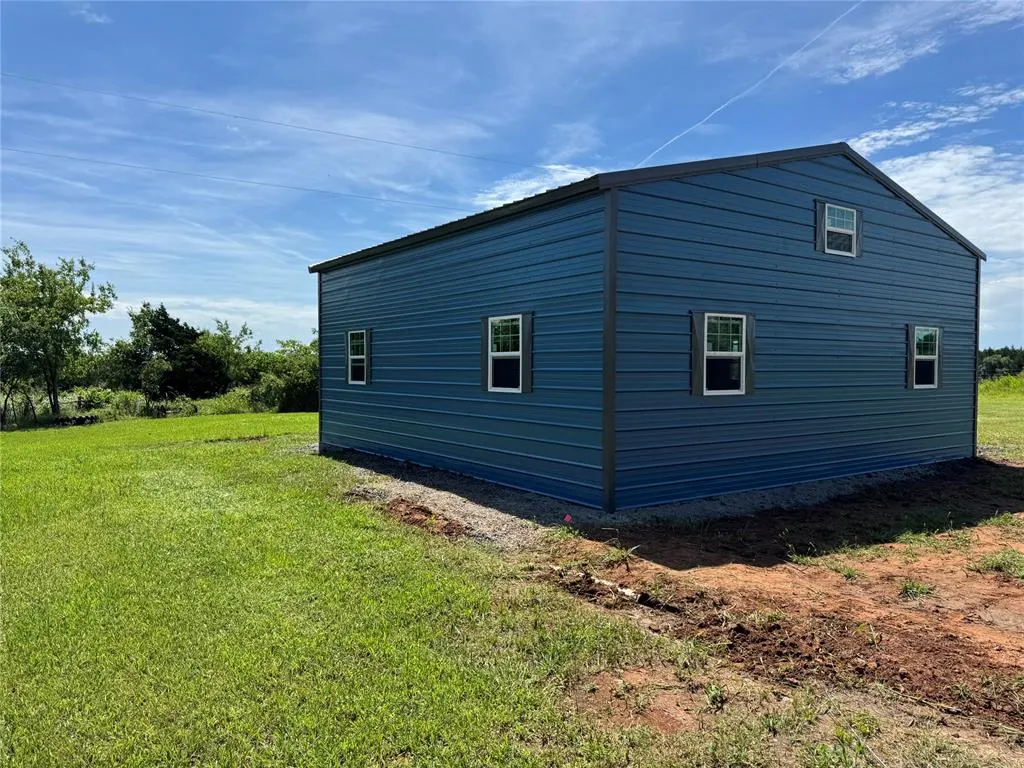 Photo 2 — 910 N Main Street, Tryon, OK 74875