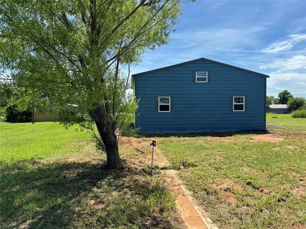 Photo 9 — 910 N Main Street, Tryon, OK 74875