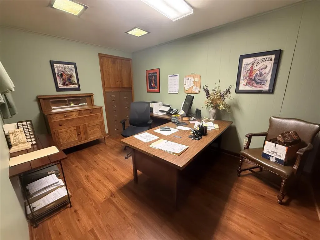 Photo 5 — 416 N Main Street, Seminole, OK 74868