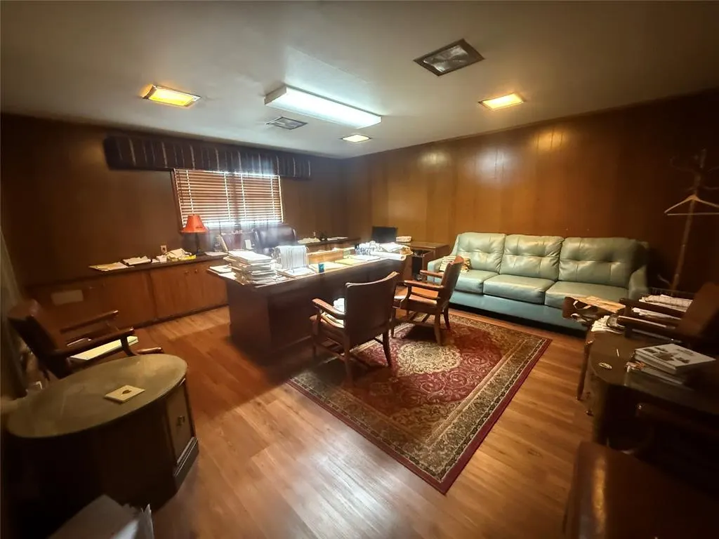 Photo 6 — 416 N Main Street, Seminole, OK 74868