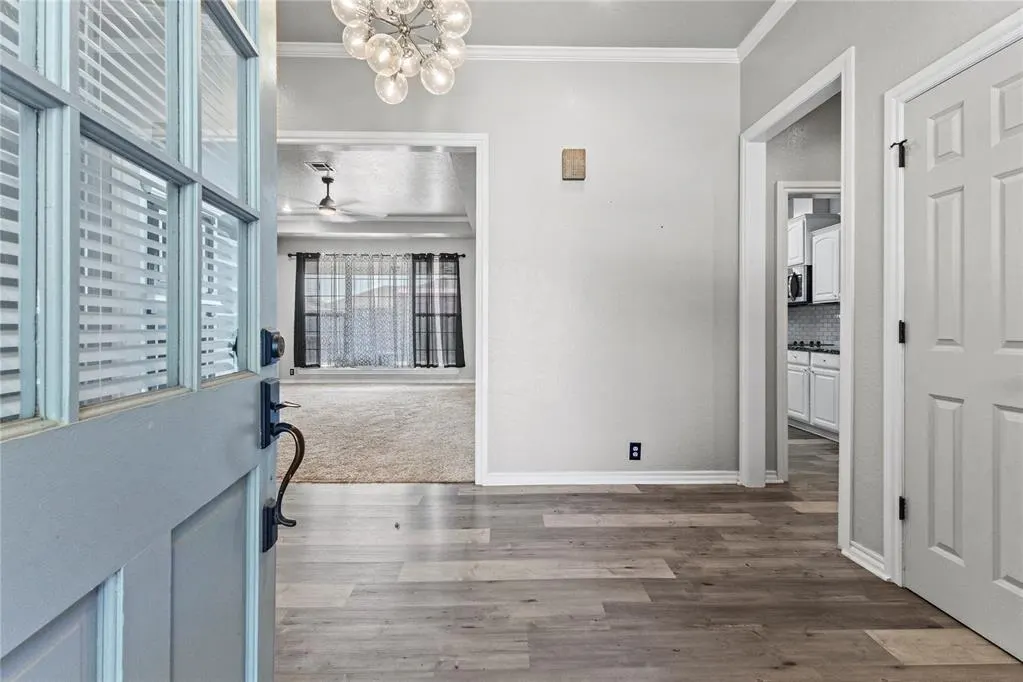 Photo 4 — 704 Highland Drive, Weatherford, OK 73096