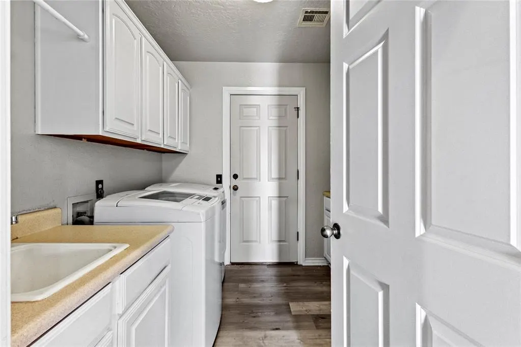 Photo 14 — 704 Highland Drive, Weatherford, OK 73096