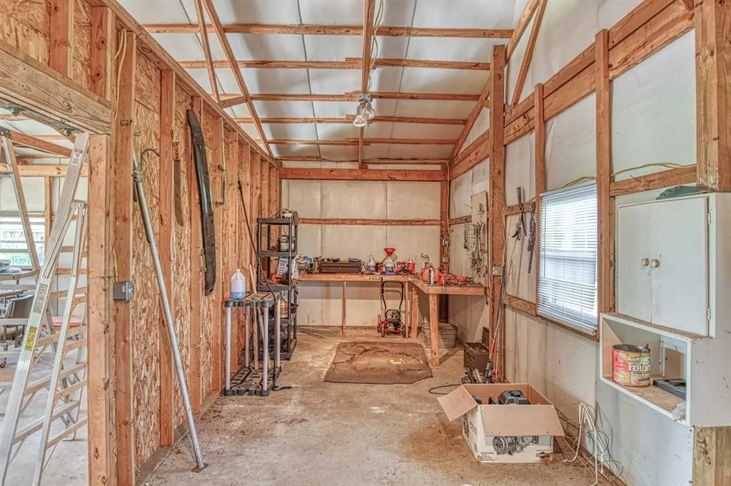 Photo 38 — 1415 N Santa Fe Road, Davenport, OK 74026