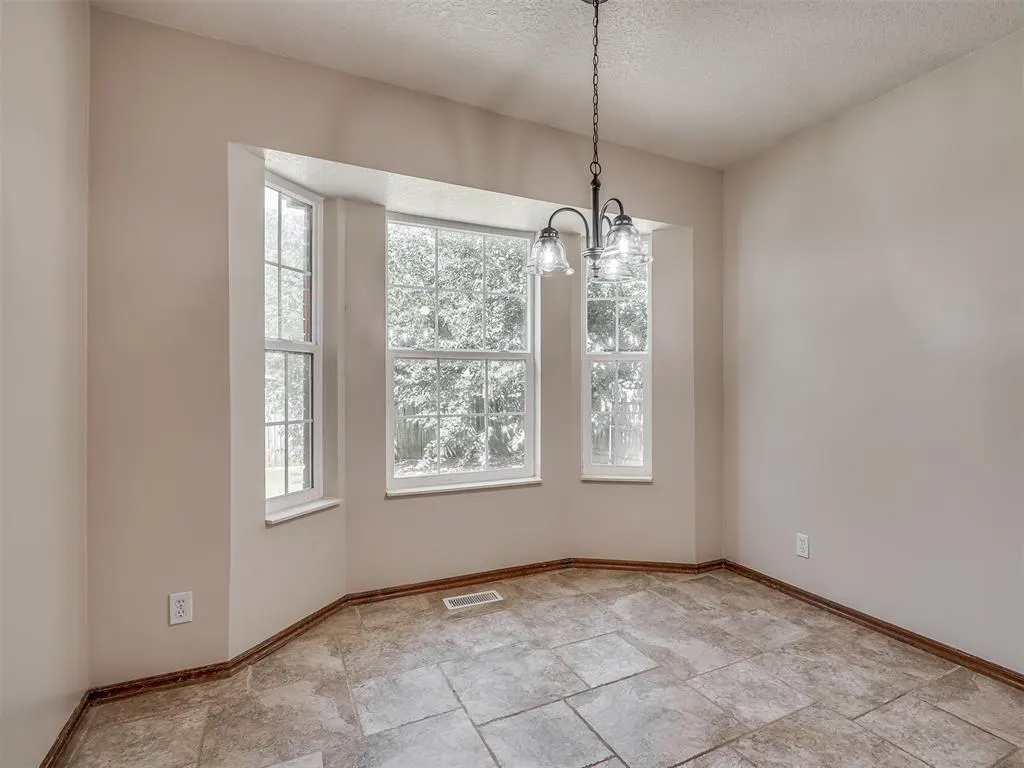 Photo 13 — 400 Ryan Way, Edmond, OK 73003