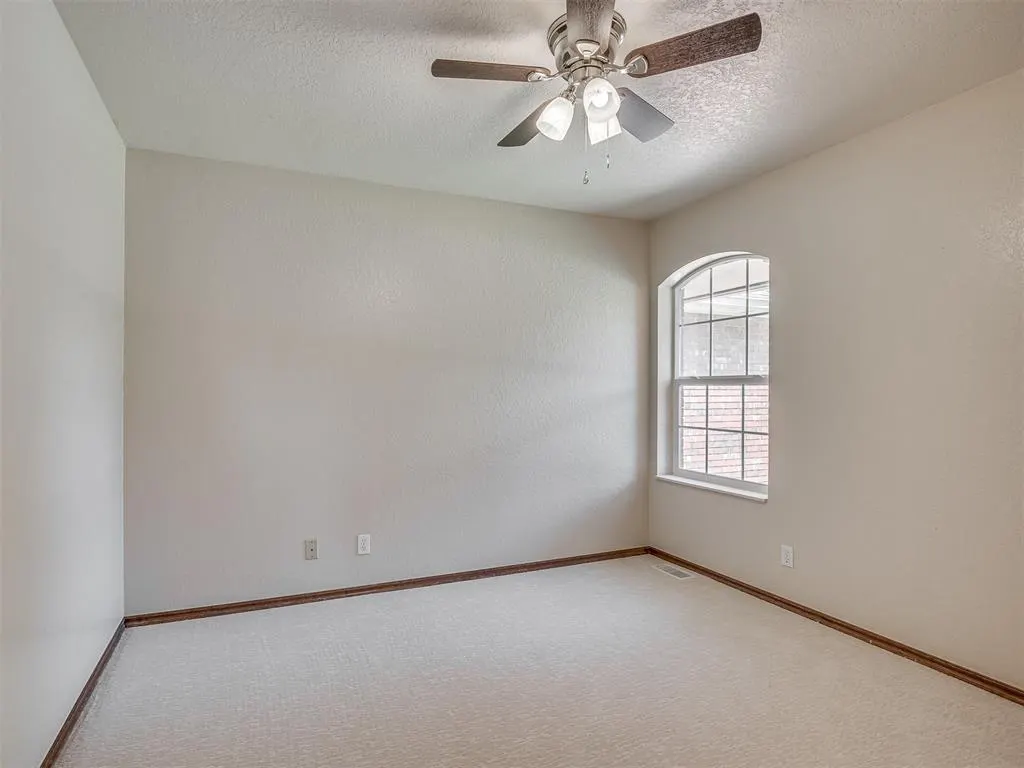Photo 21 — 400 Ryan Way, Edmond, OK 73003