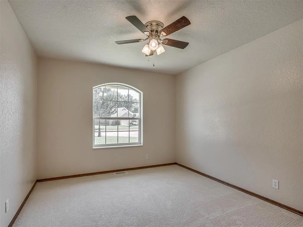 Photo 25 — 400 Ryan Way, Edmond, OK 73003