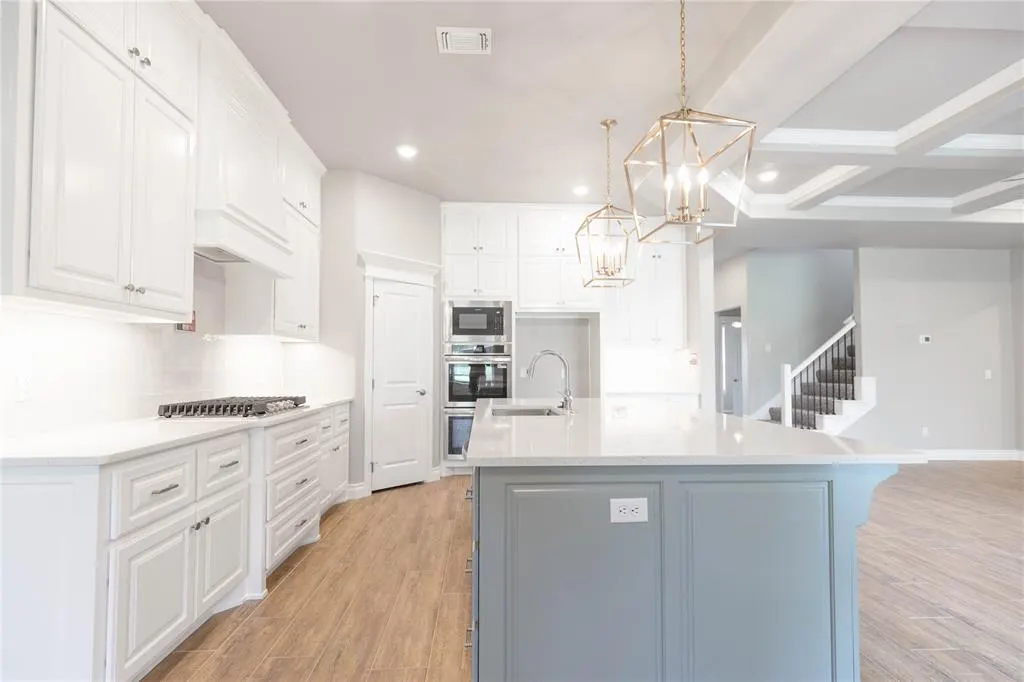 Photo 6 — 12401 Samara Drive, Oklahoma City, OK 73173