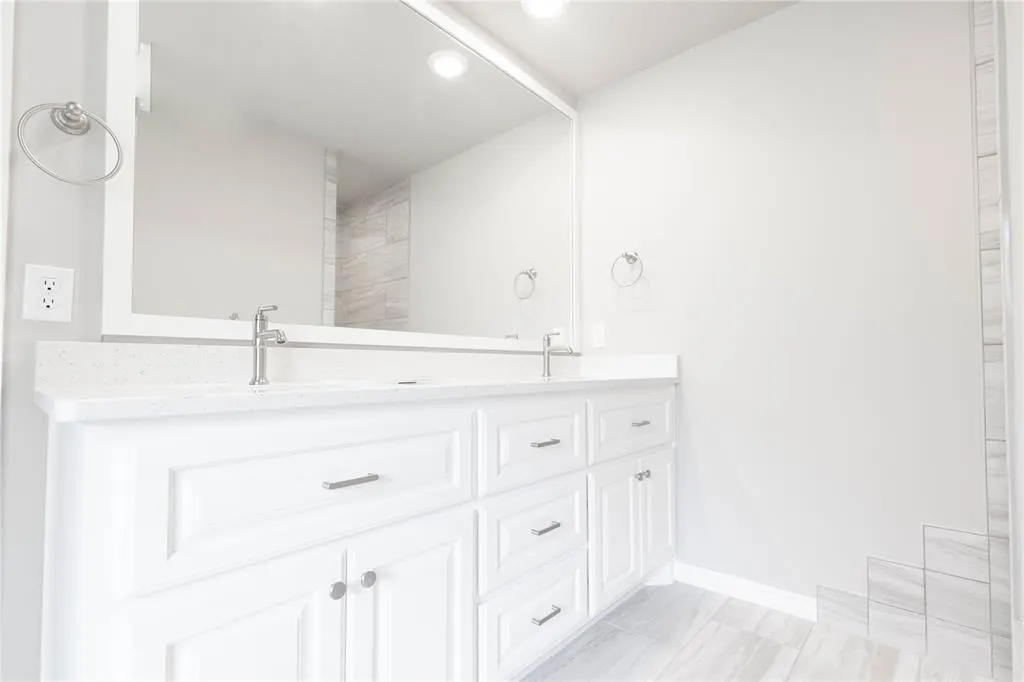 Photo 11 — 12401 Samara Drive, Oklahoma City, OK 73173