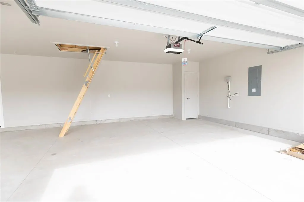Photo 30 — 12401 Samara Drive, Oklahoma City, OK 73173