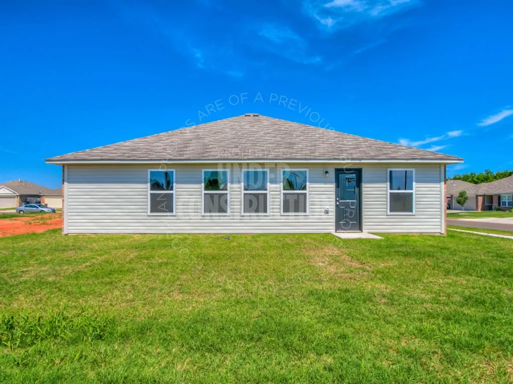 Photo 6 — 516 SW 11th Street, Newcastle, OK 73065