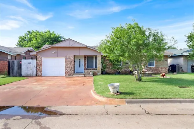 Photo 2 — 7007 NW 61st Street, Bethany, OK 73008