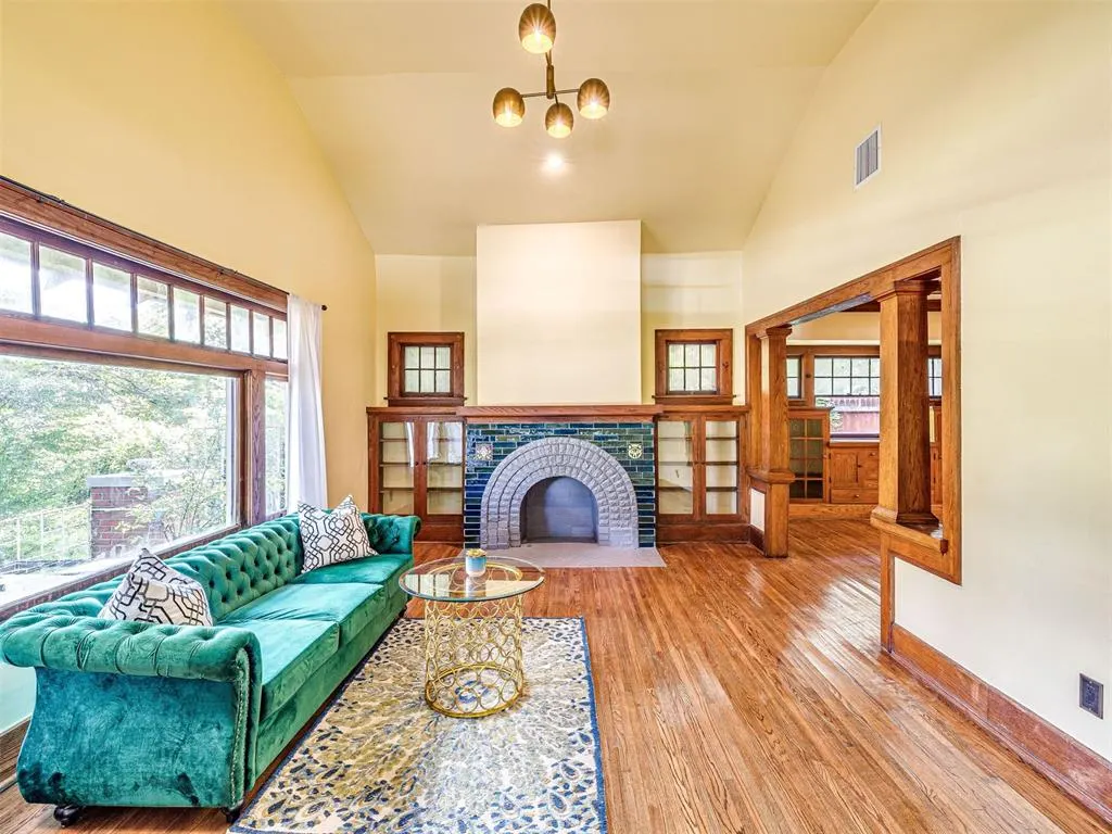 Photo 3 — 701 NW 21st Street, Oklahoma City, OK 73103