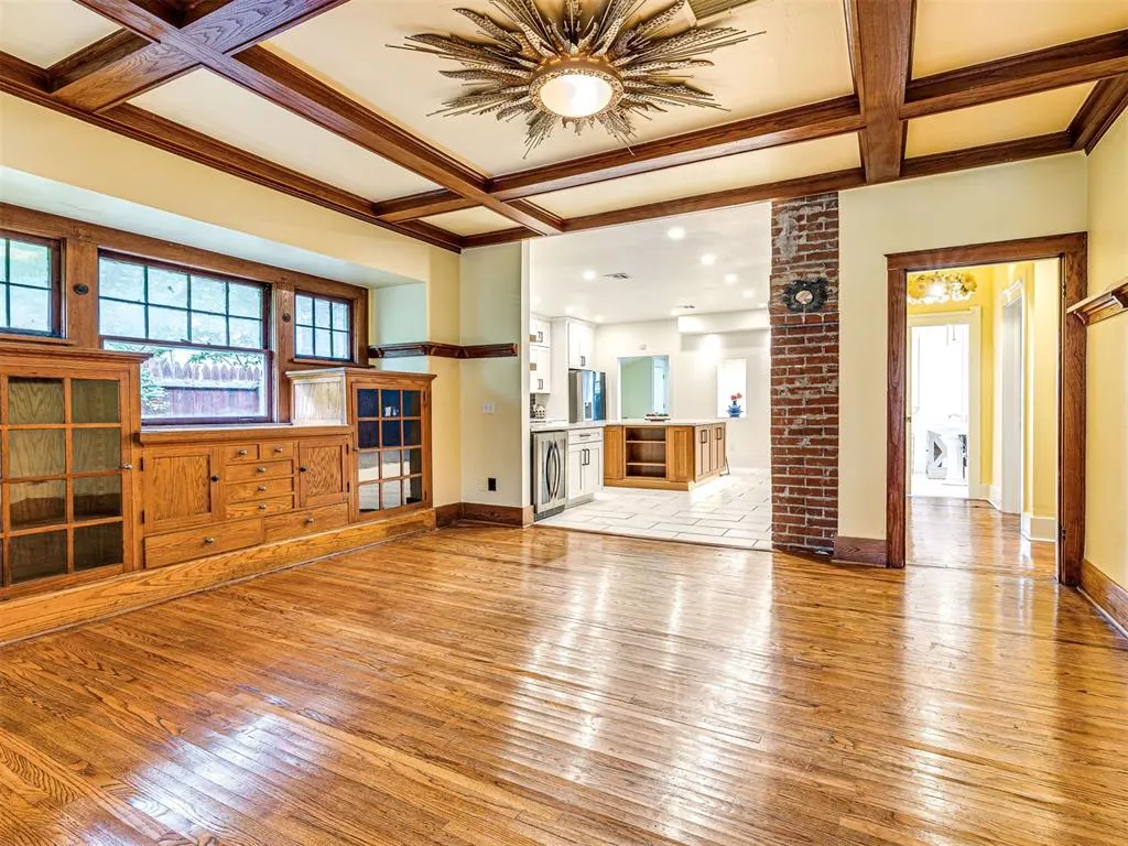 Photo 11 — 701 NW 21st Street, Oklahoma City, OK 73103