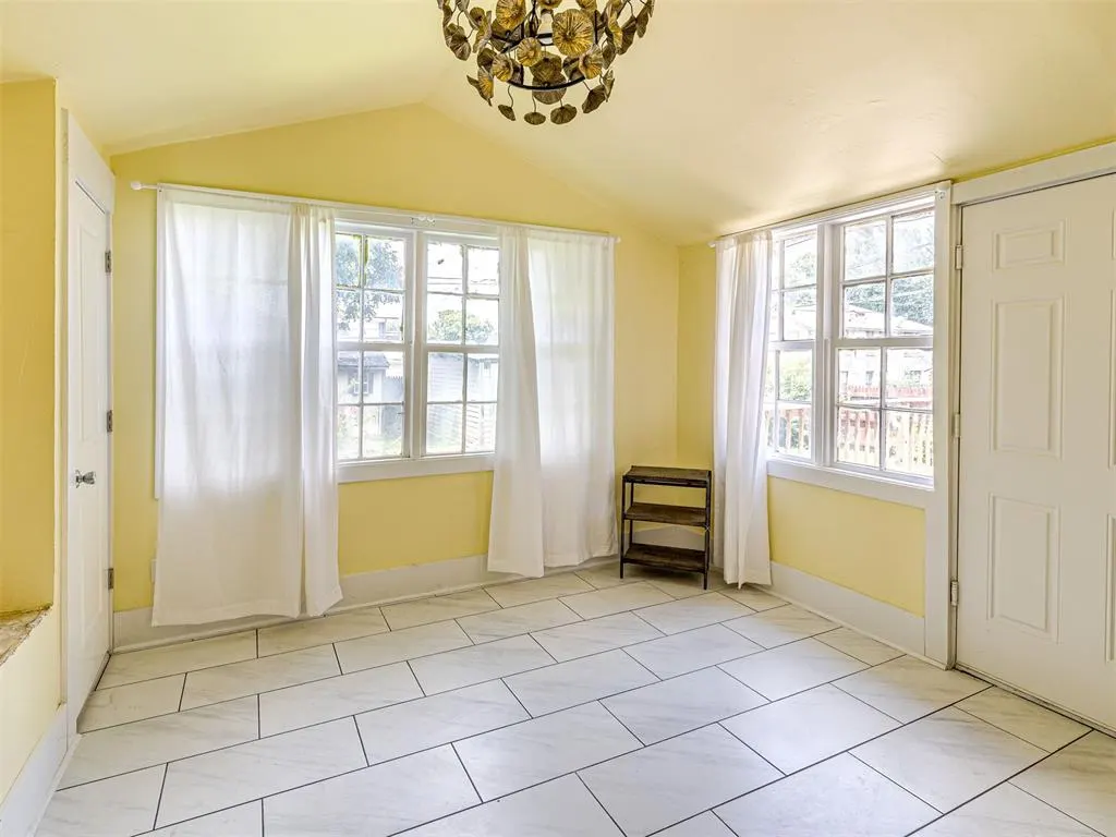 Photo 21 — 701 NW 21st Street, Oklahoma City, OK 73103