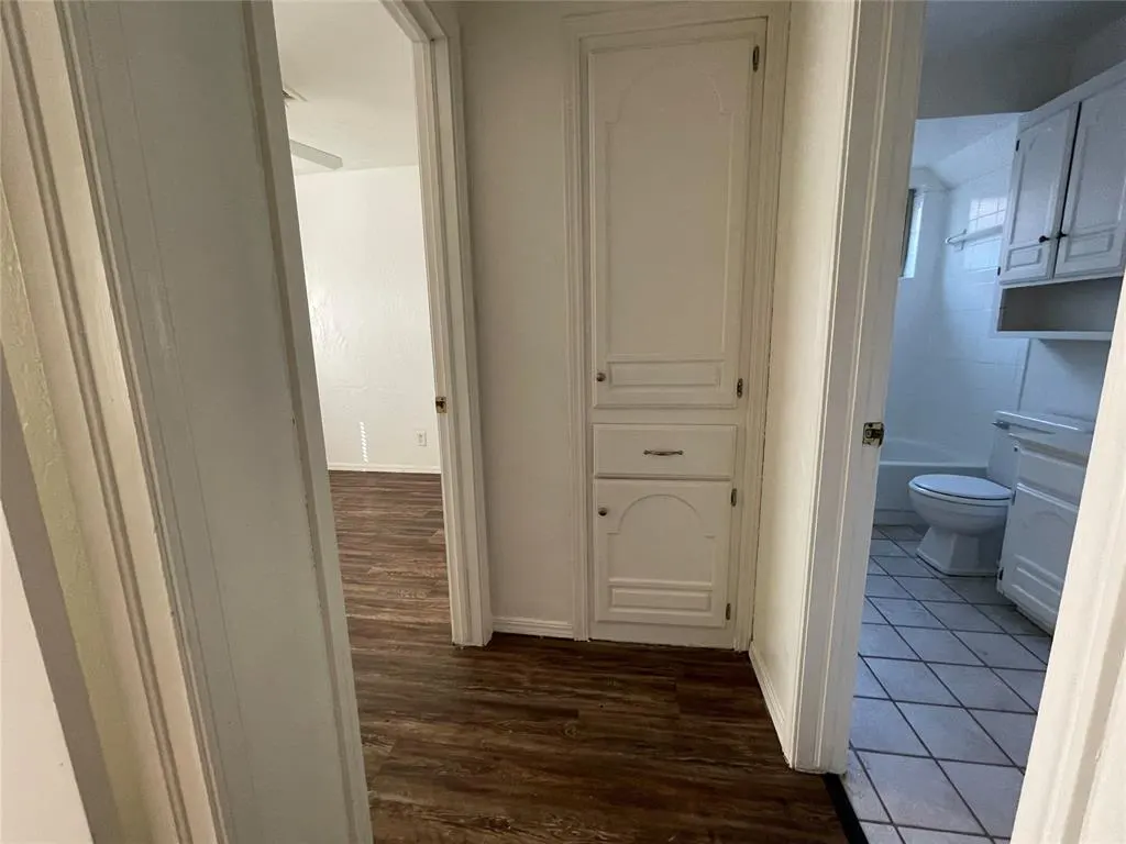 Photo 11 — 705 Holly Hill Road, Edmond, OK 73003