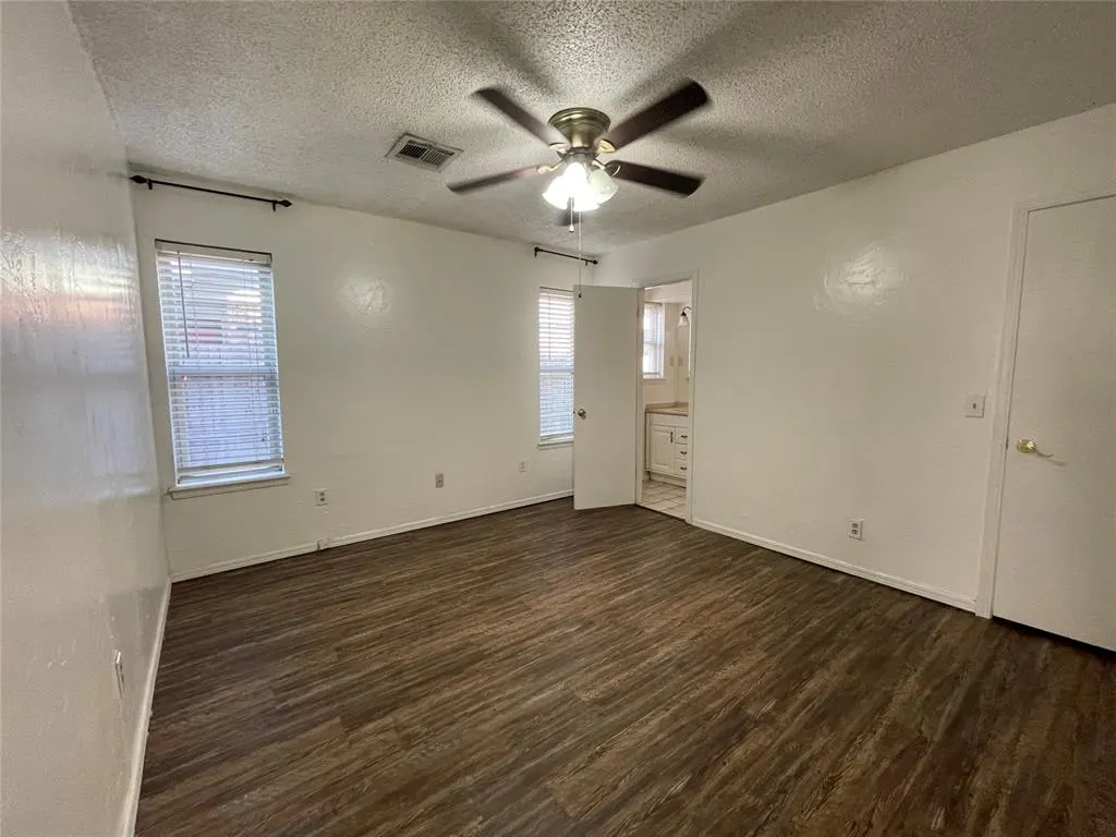 Photo 17 — 705 Holly Hill Road, Edmond, OK 73003