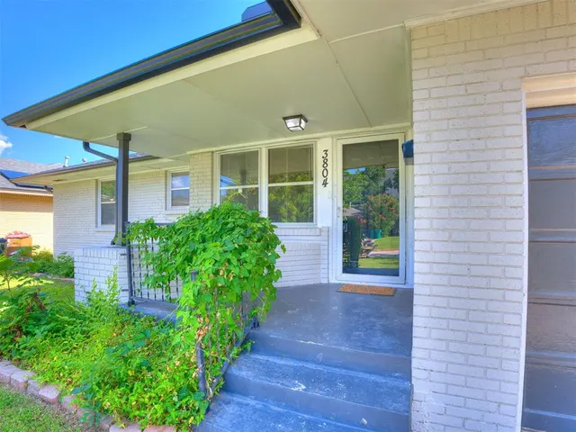 Photo 2 — 3804 NW 52nd Street, Oklahoma City, OK 73112
