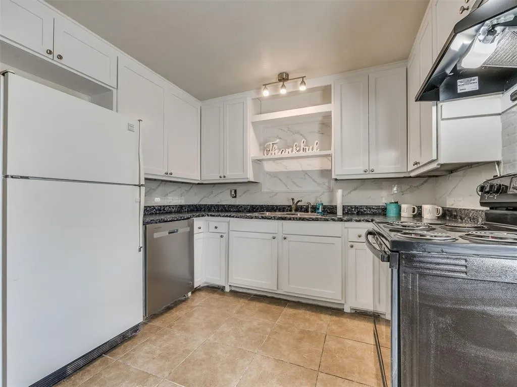 Photo 8 — 3804 NW 52nd Street, Oklahoma City, OK 73112