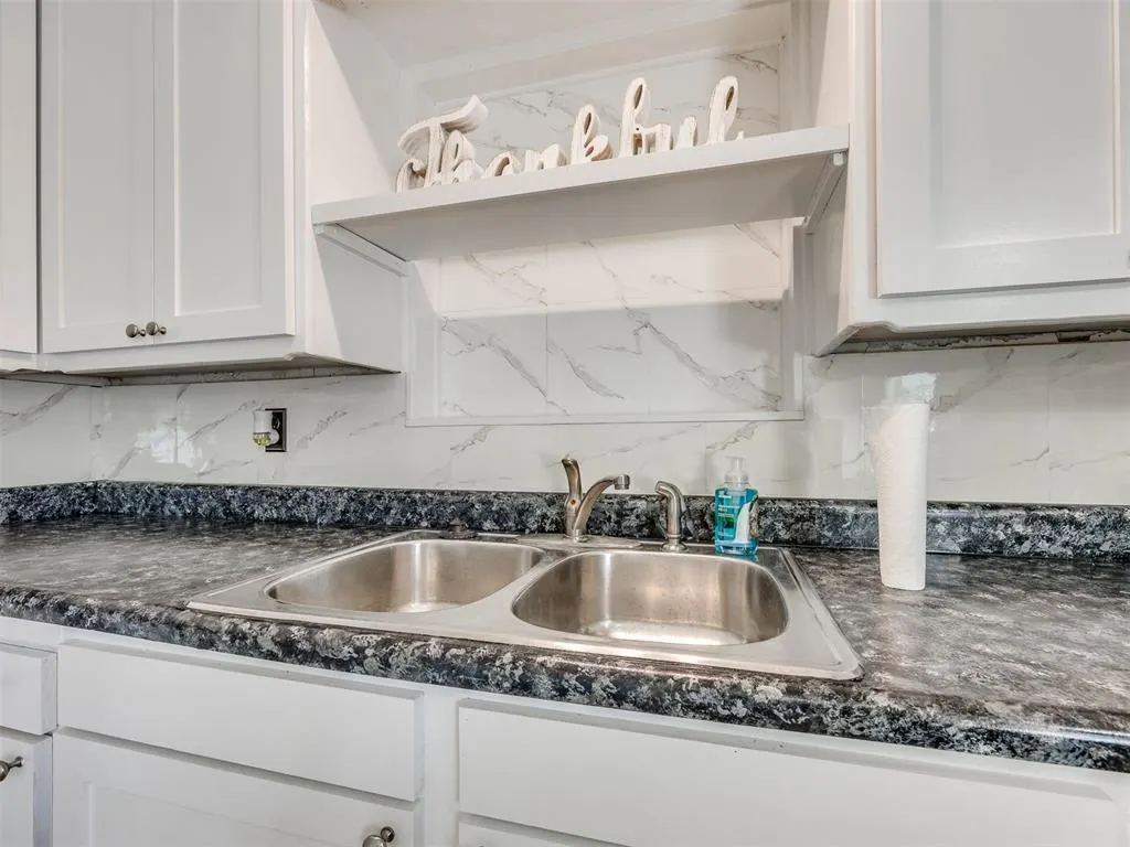 Photo 9 — 3804 NW 52nd Street, Oklahoma City, OK 73112