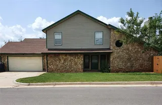 Sold home at 7009 NW 90TH Street