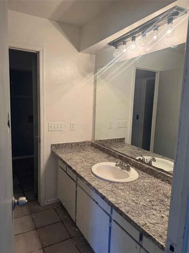 Photo 7 — 7009 NW 90TH Street, Oklahoma City, OK 73132
